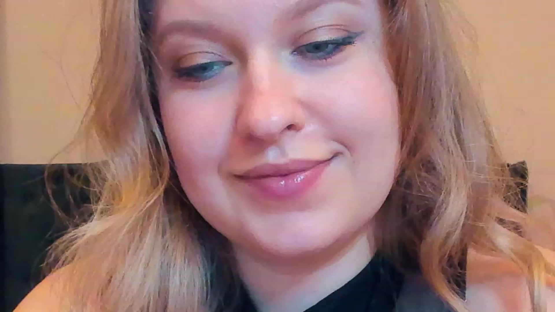 Gallery image thumbnail from SensualAdict's myfreecams stream on, 01/18/2023, 18:49 image 9 of 20