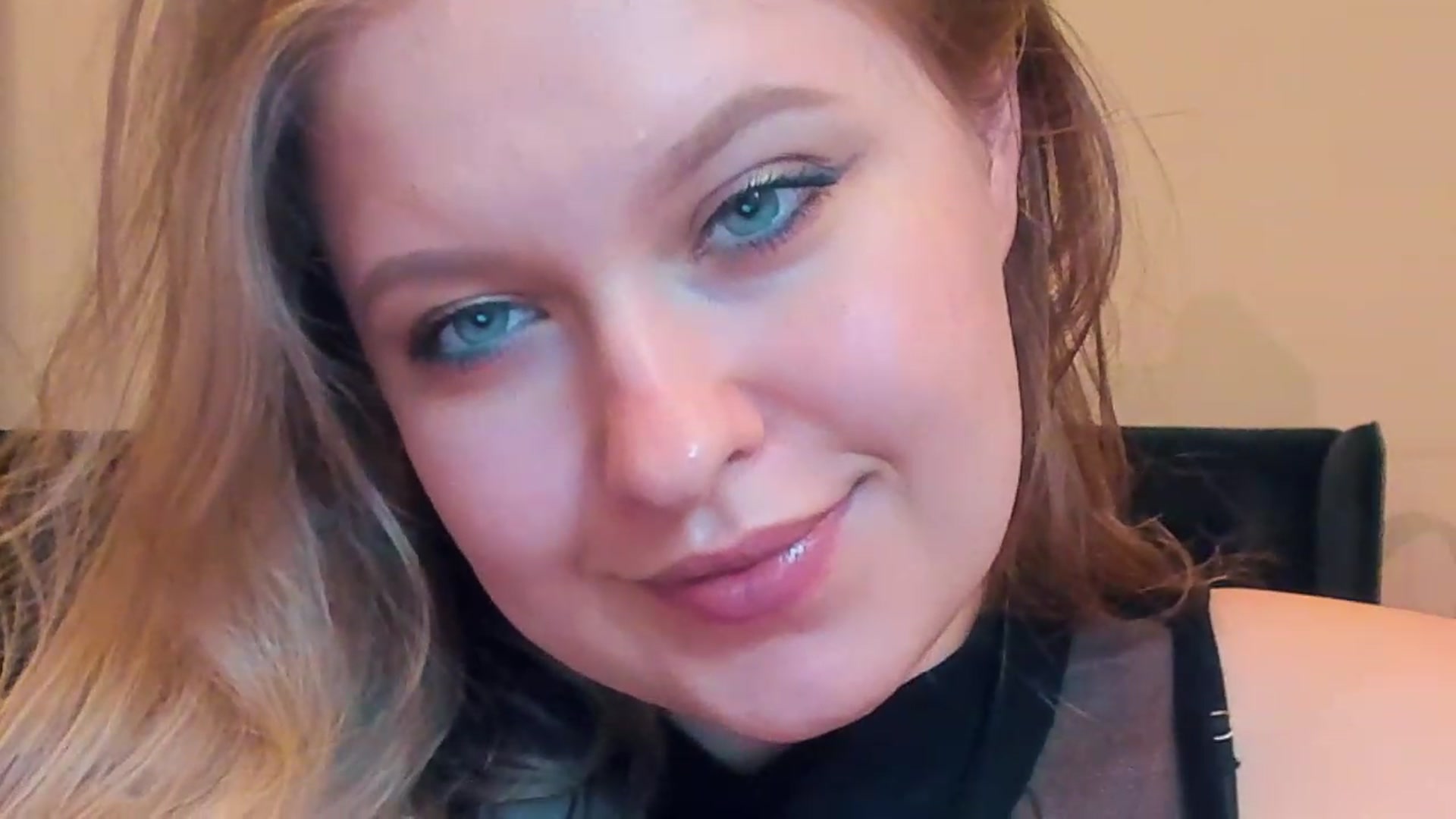 Gallery image thumbnail from SensualAdict's myfreecams stream on, 01/18/2023, 18:49 image 8 of 20