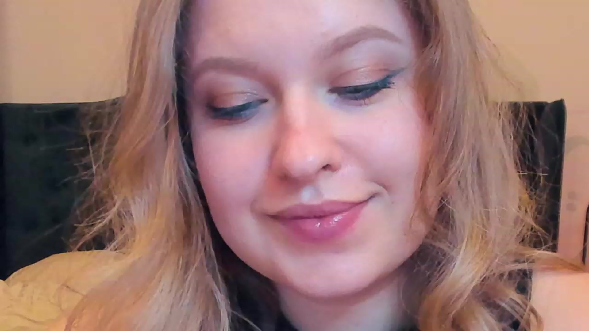 Gallery image thumbnail from SensualAdict's myfreecams stream on, 01/18/2023, 18:49 image 11 of 20