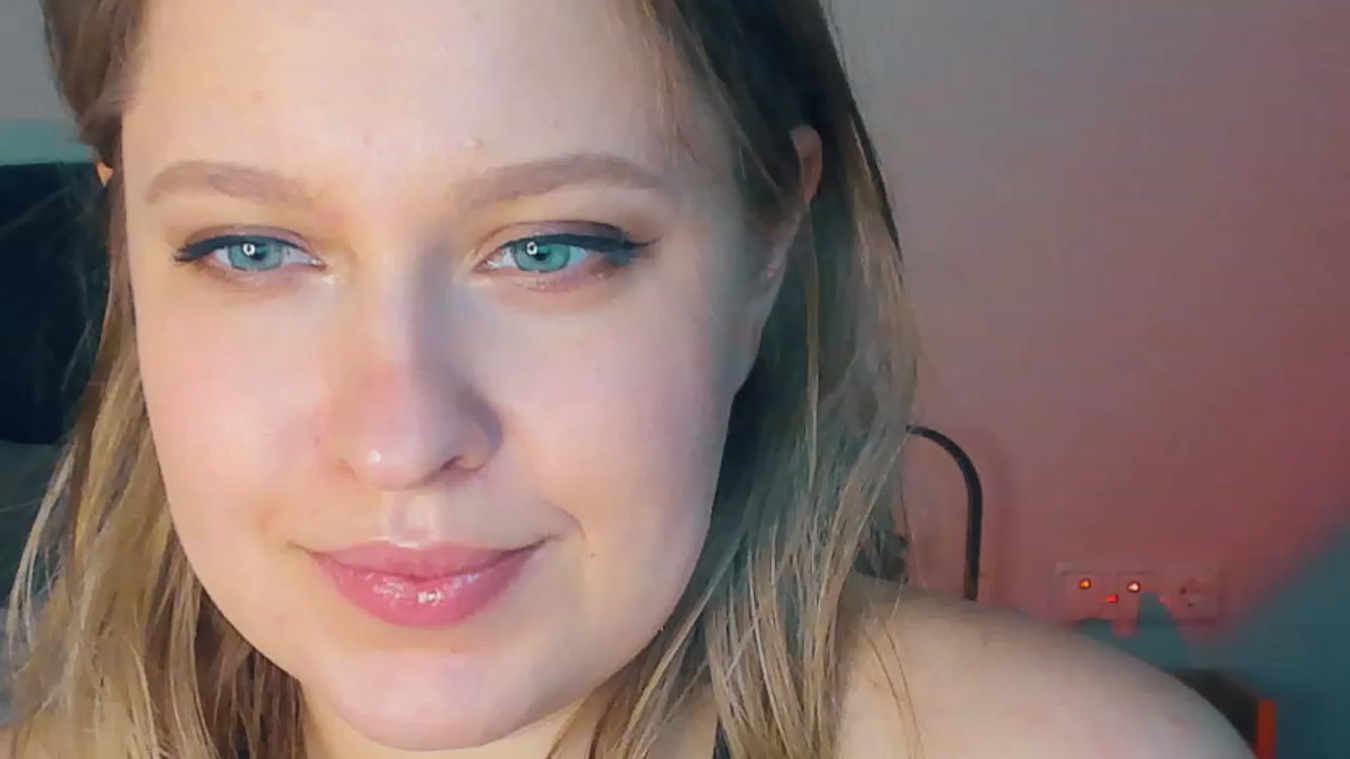 Gallery image thumbnail from SensualAdict's myfreecams stream on, 01/20/2023, 16:45 image 20 of 20