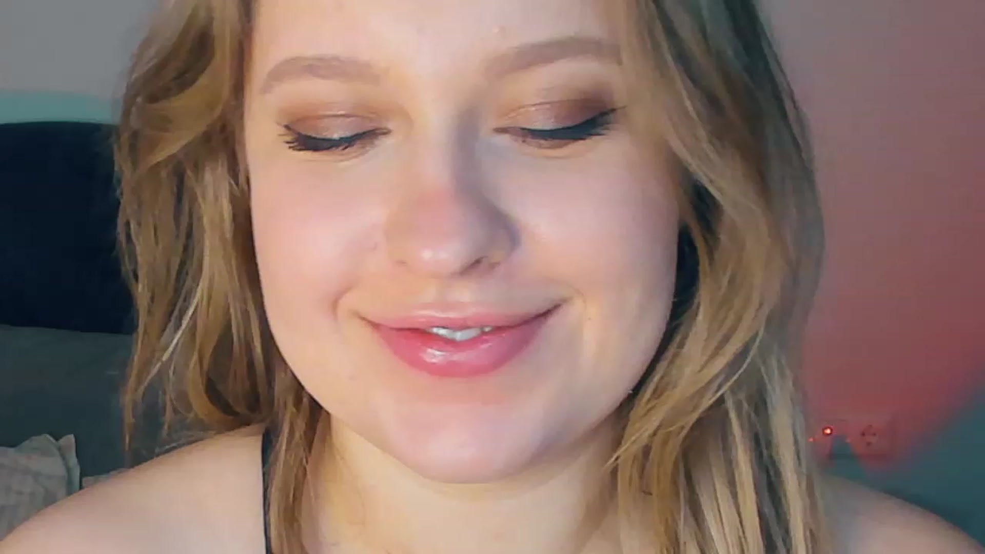 Gallery image thumbnail from SensualAdict's myfreecams stream on, 01/20/2023, 16:45 image 16 of 20