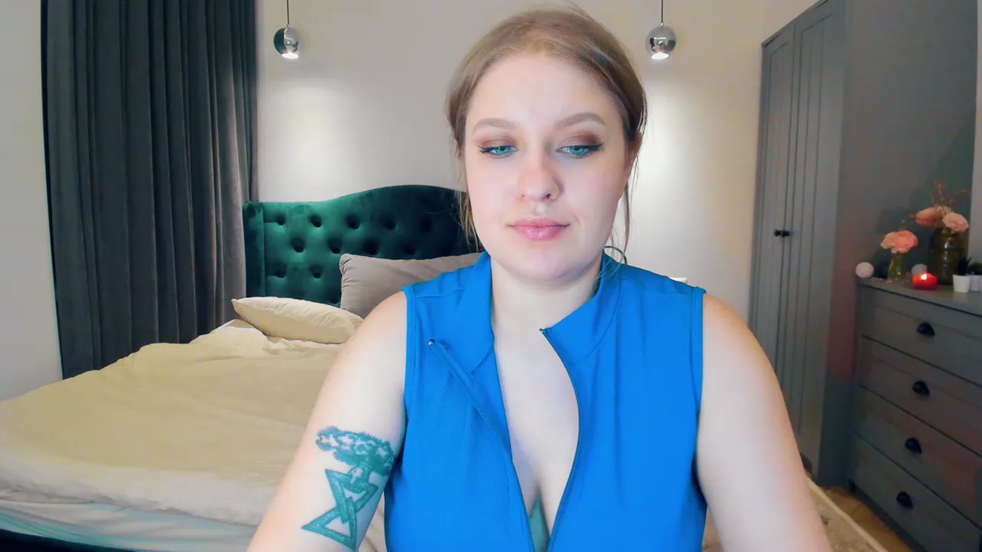 Gallery image thumbnail from SensualAdict's myfreecams stream on, 01/21/2023, 18:16 image 8 of 20
