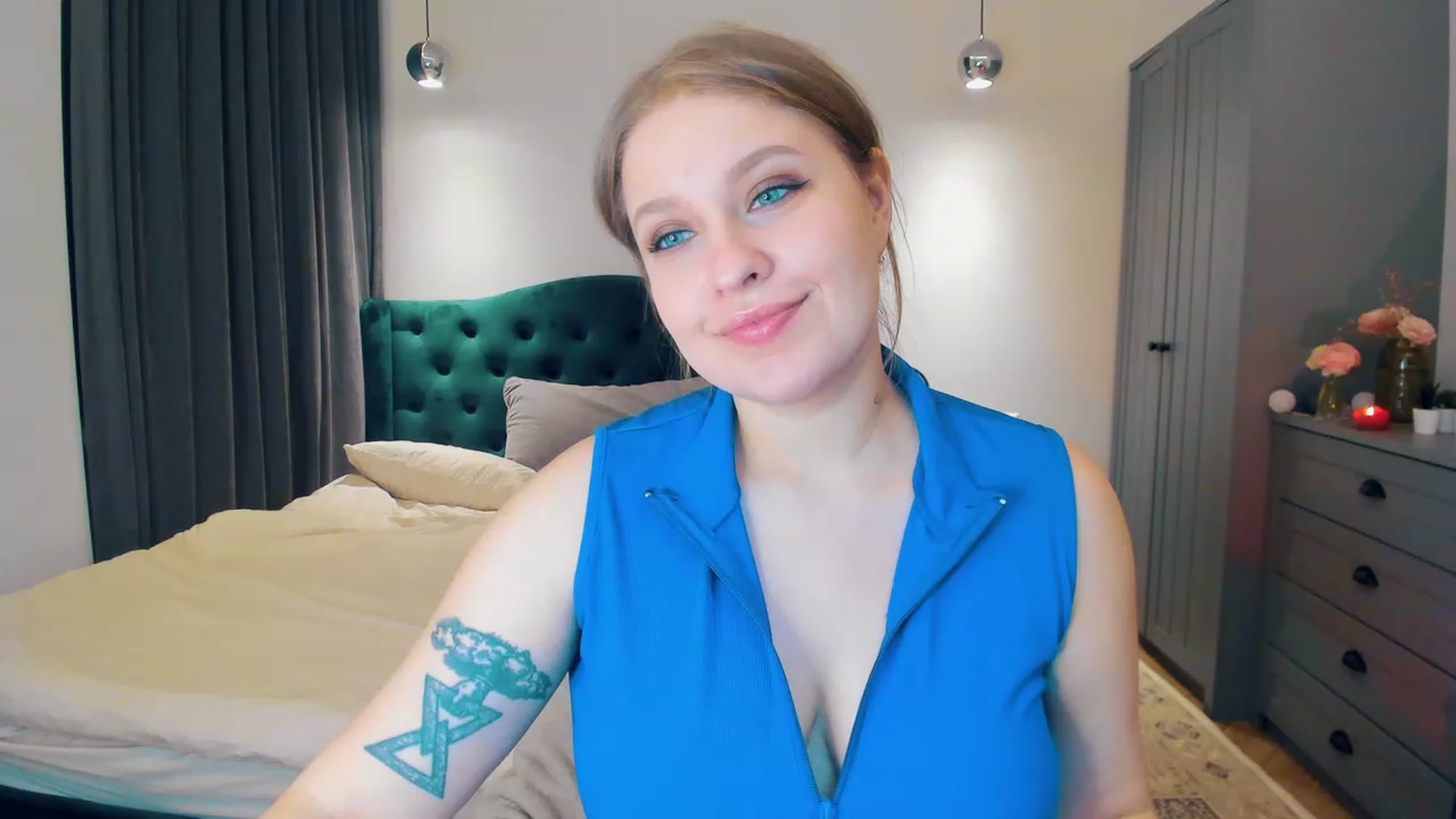 Gallery image thumbnail from SensualAdict's myfreecams stream on, 01/21/2023, 18:16 image 5 of 20