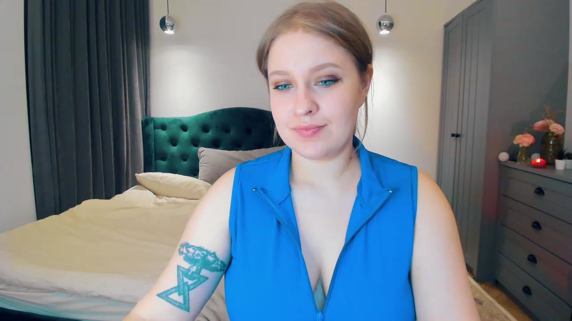 Gallery image thumbnail from SensualAdict's myfreecams stream on, 01/21/2023, 18:16 image 6 of 20