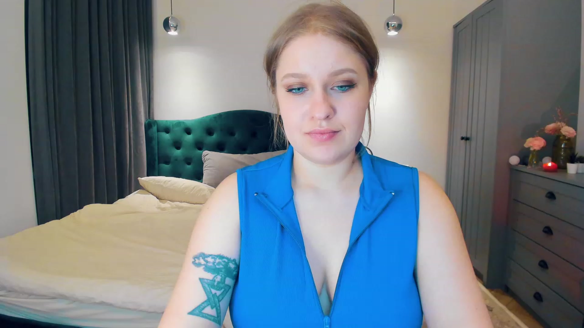 Gallery image thumbnail from SensualAdict's myfreecams stream on, 01/21/2023, 18:16 image 4 of 20