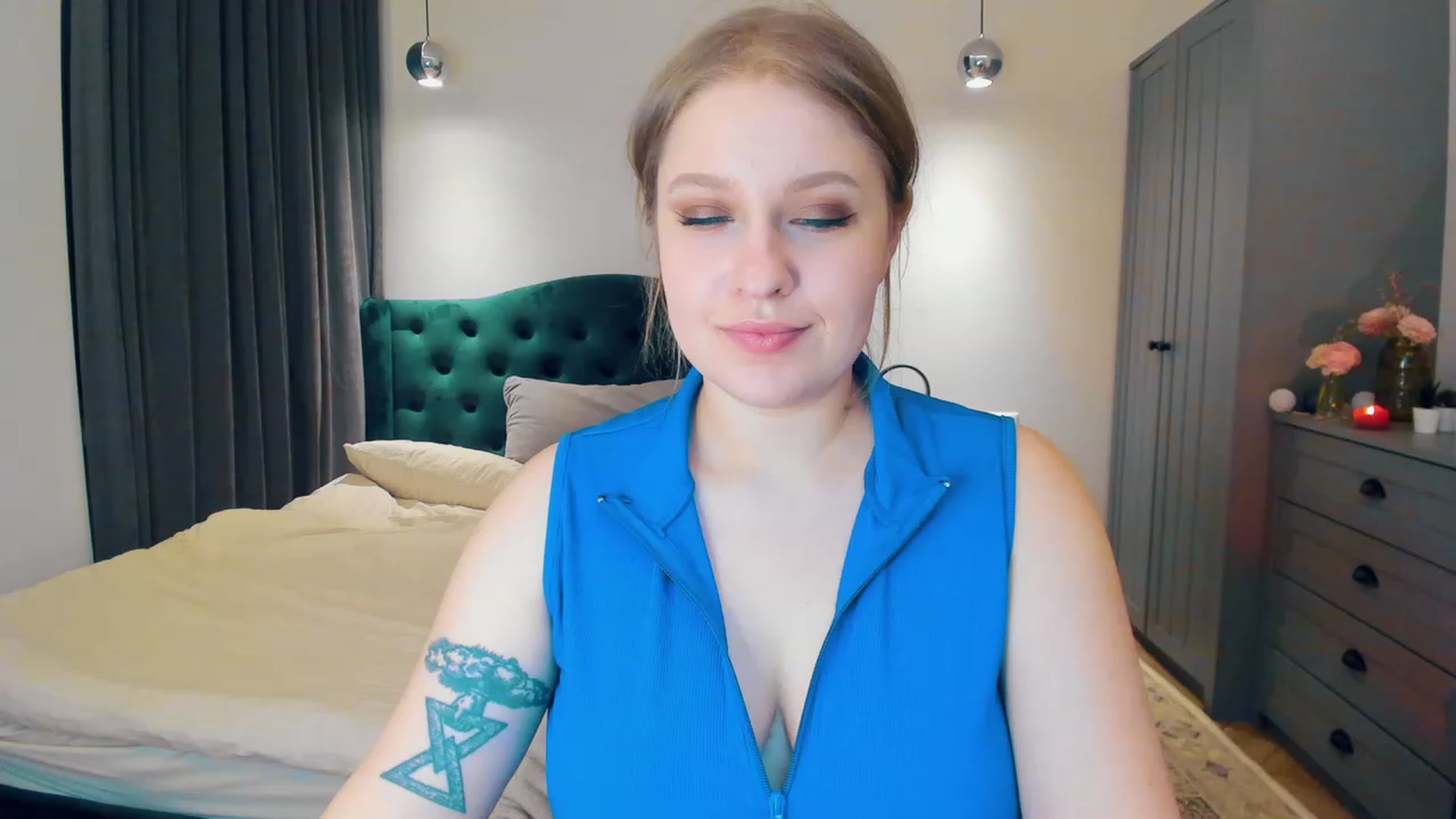 Gallery image thumbnail from SensualAdict's myfreecams stream on, 01/21/2023, 18:16 image 3 of 20
