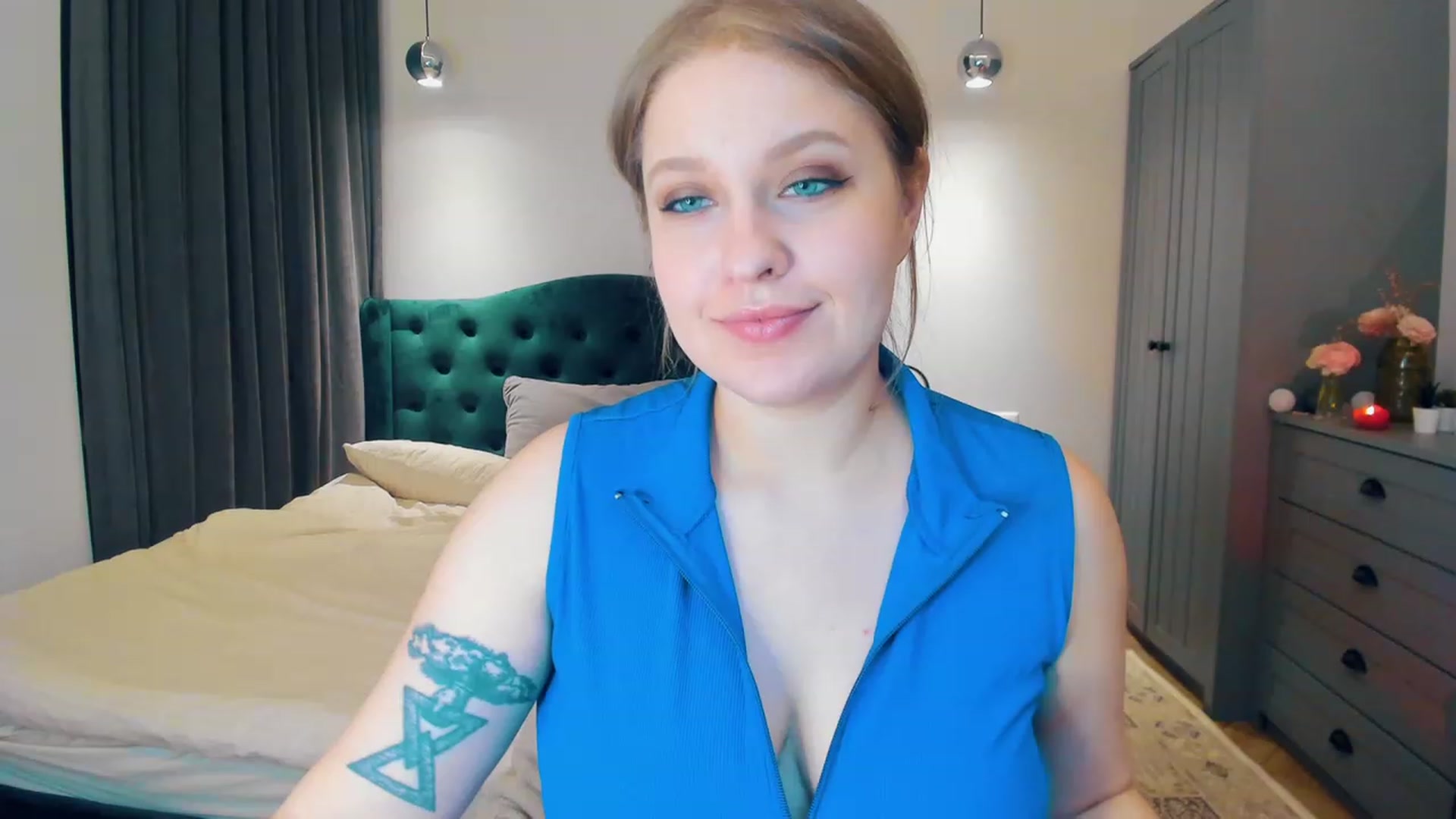 Gallery image thumbnail from SensualAdict's myfreecams stream on, 01/21/2023, 18:16 image 7 of 20