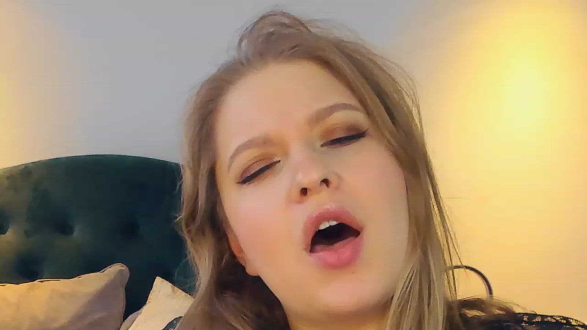Gallery image thumbnail from SensualAdict's myfreecams stream on, 01/22/2023, 13:08 image 4 of 20