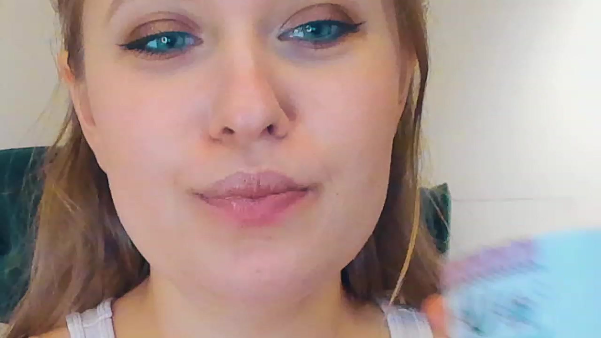 Gallery image thumbnail from SensualAdict's myfreecams stream on, 01/22/2023, 17:47 image 18 of 20