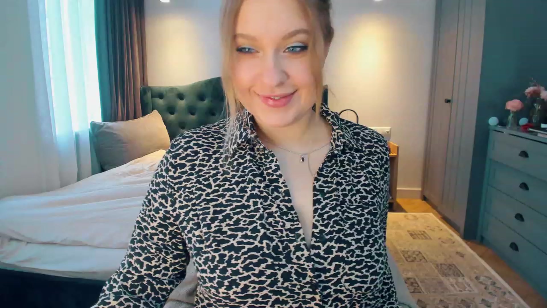 Gallery image thumbnail from SensualAdict's myfreecams stream on, 01/23/2023, 10:33 image 4 of 20