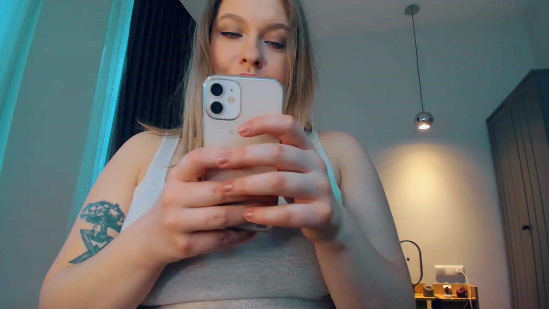 Gallery image thumbnail from SensualAdict's myfreecams stream on, 01/25/2023, 14:35 image 12 of 20