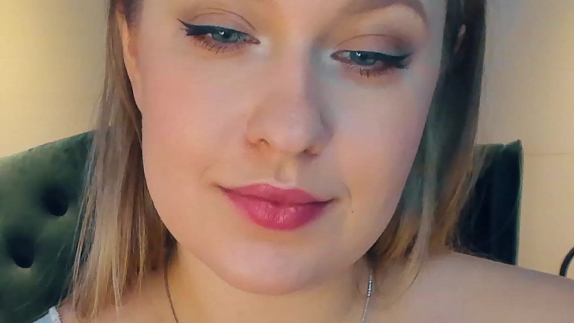 Gallery image thumbnail from SensualAdict's myfreecams stream on, 01/25/2023, 14:35 image 9 of 20
