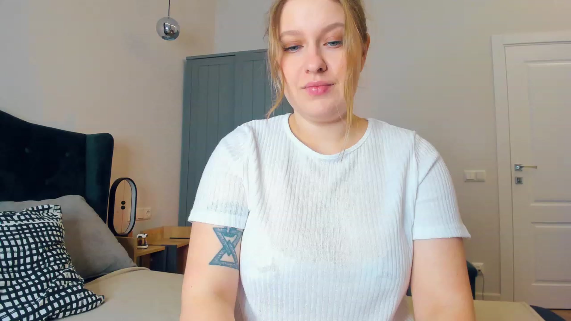 Gallery image thumbnail from SensualAdict's myfreecams stream on, 01/28/2023, 14:58 image 5 of 20