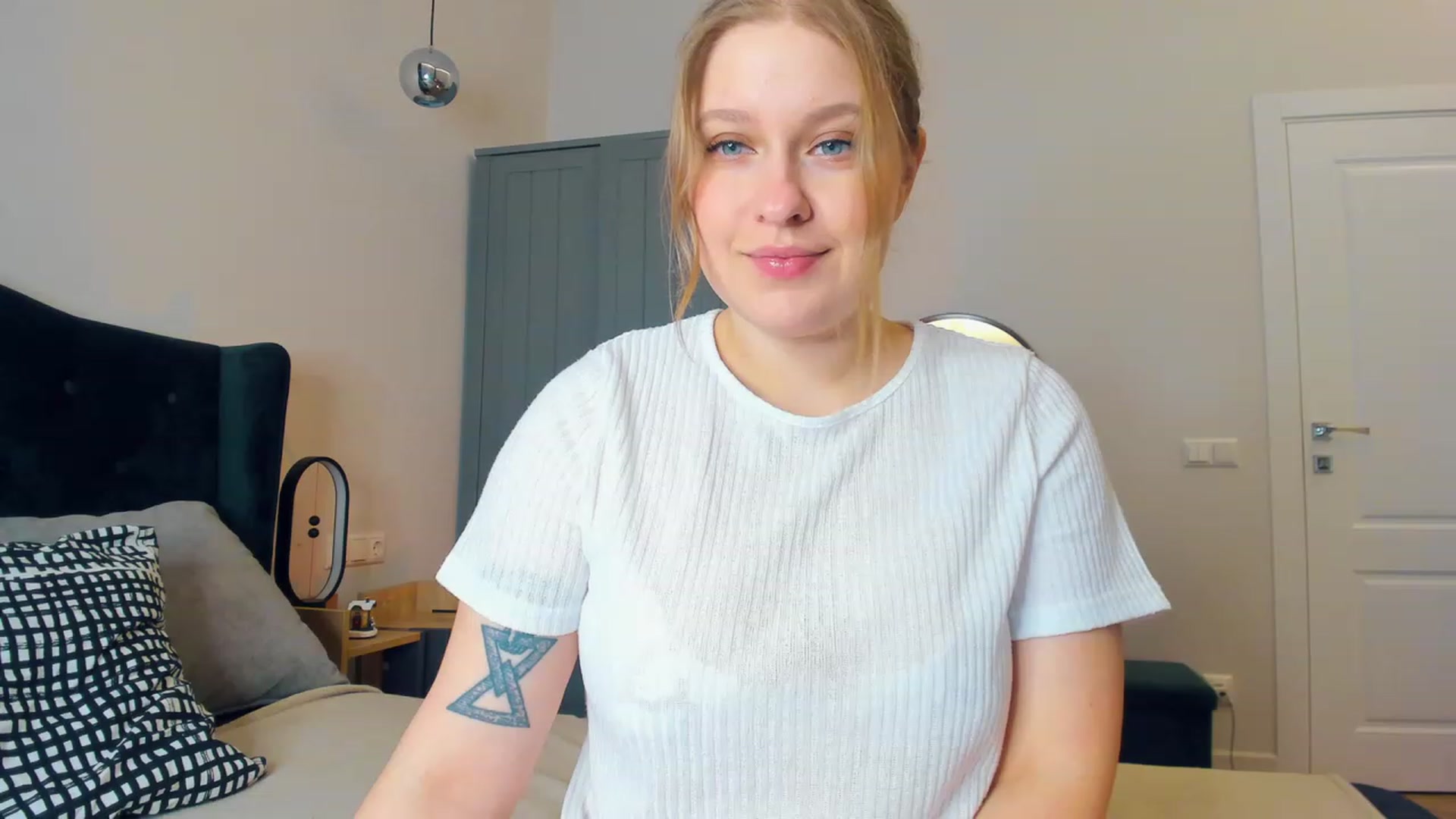 Gallery image thumbnail from SensualAdict's myfreecams stream on, 01/28/2023, 14:58 image 3 of 20