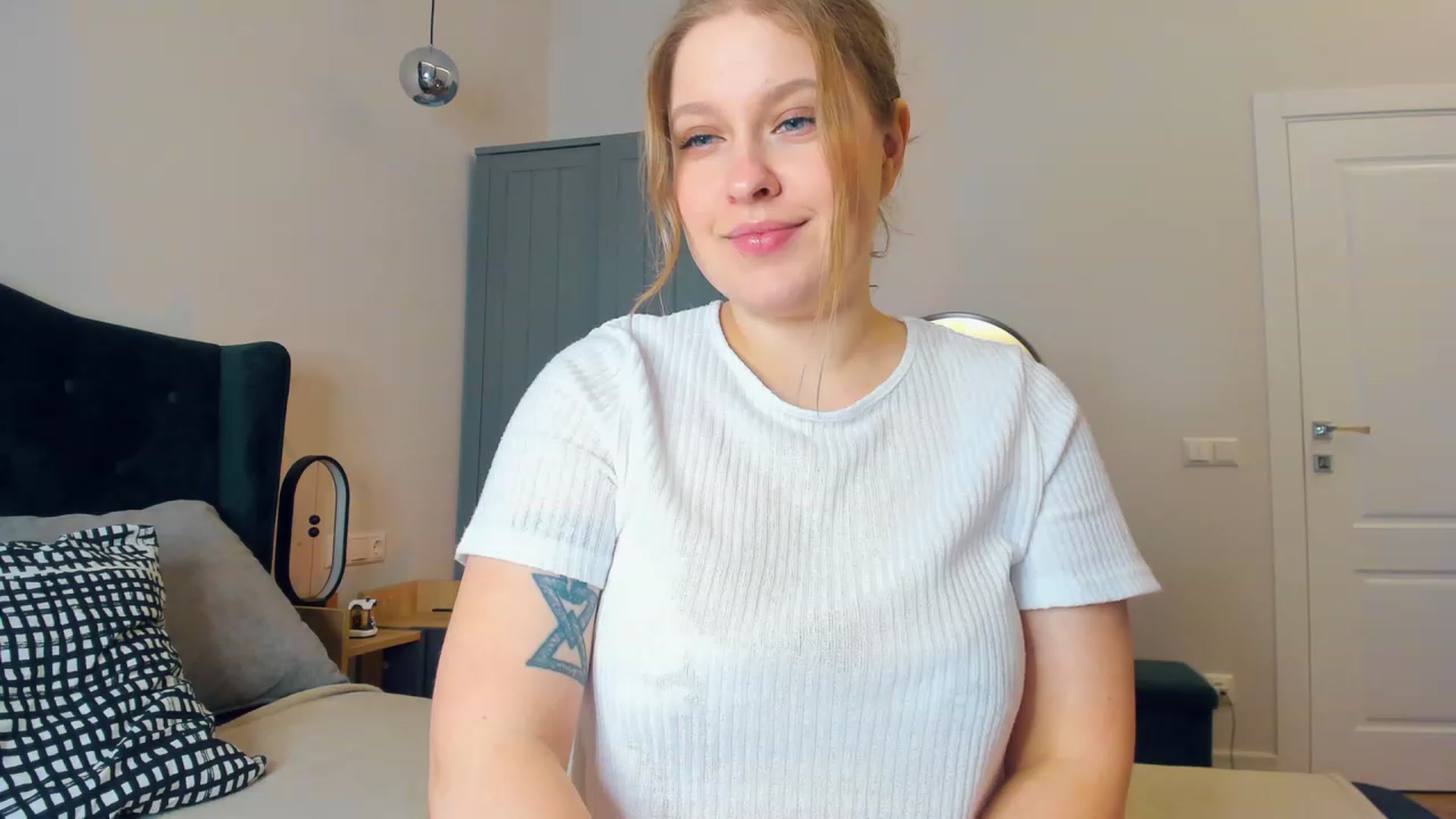 Gallery image thumbnail from SensualAdict's myfreecams stream on, 01/28/2023, 14:58 image 8 of 20