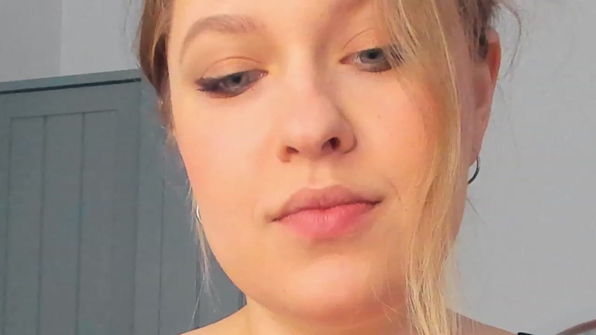 Gallery image thumbnail from SensualAdict's myfreecams stream on, 01/30/2023, 12:14 image 6 of 20