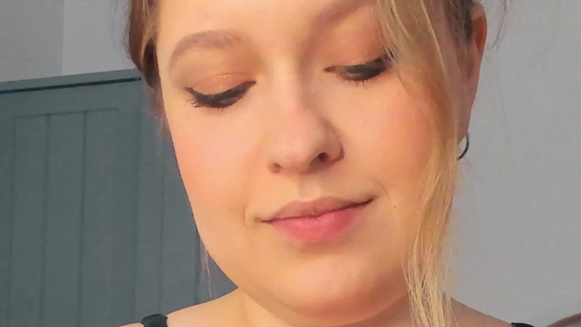 Gallery image thumbnail from SensualAdict's myfreecams stream on, 01/30/2023, 12:14 image 5 of 20