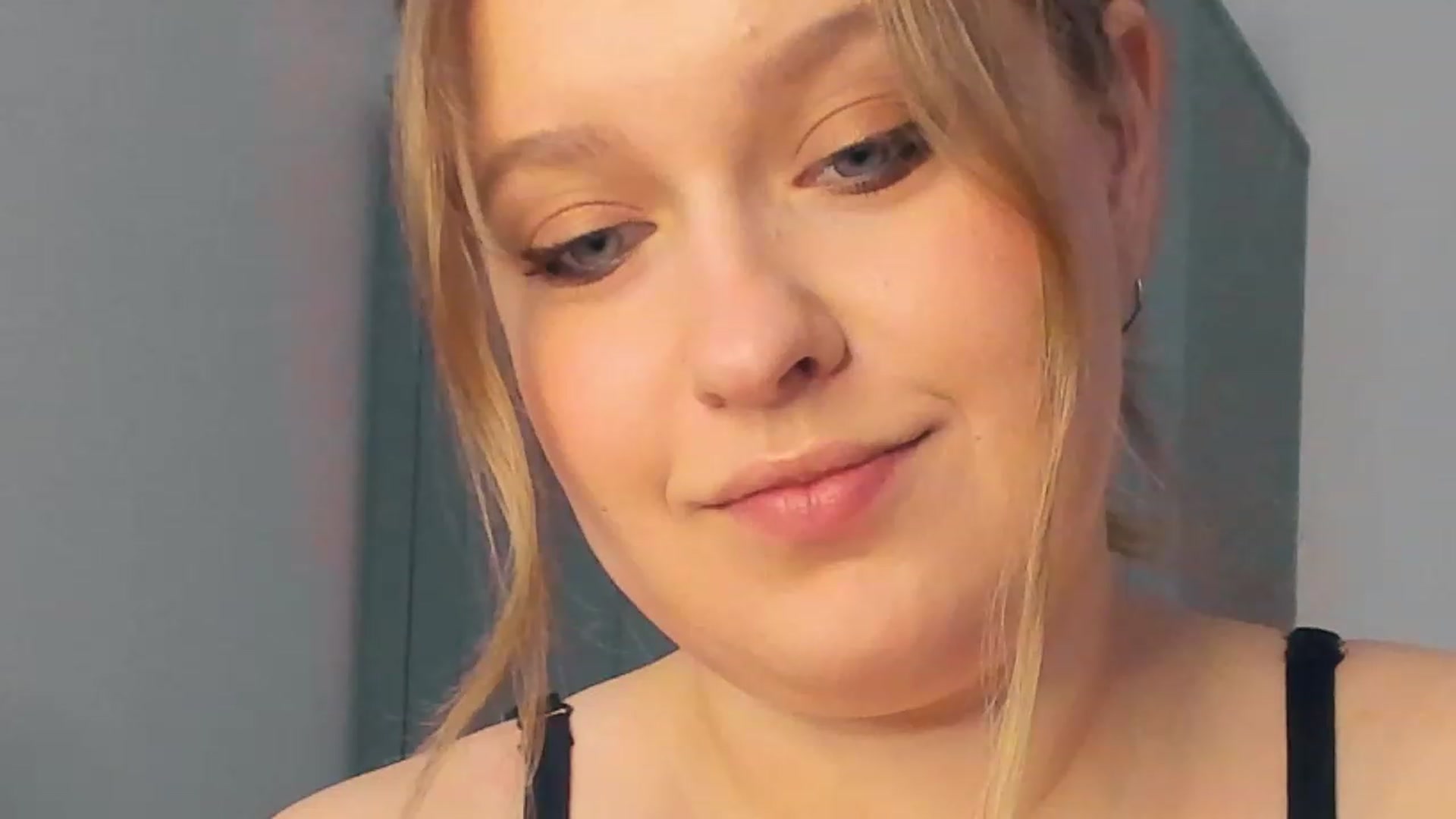 Gallery image thumbnail from SensualAdict's myfreecams stream on, 01/30/2023, 12:14 image 18 of 20
