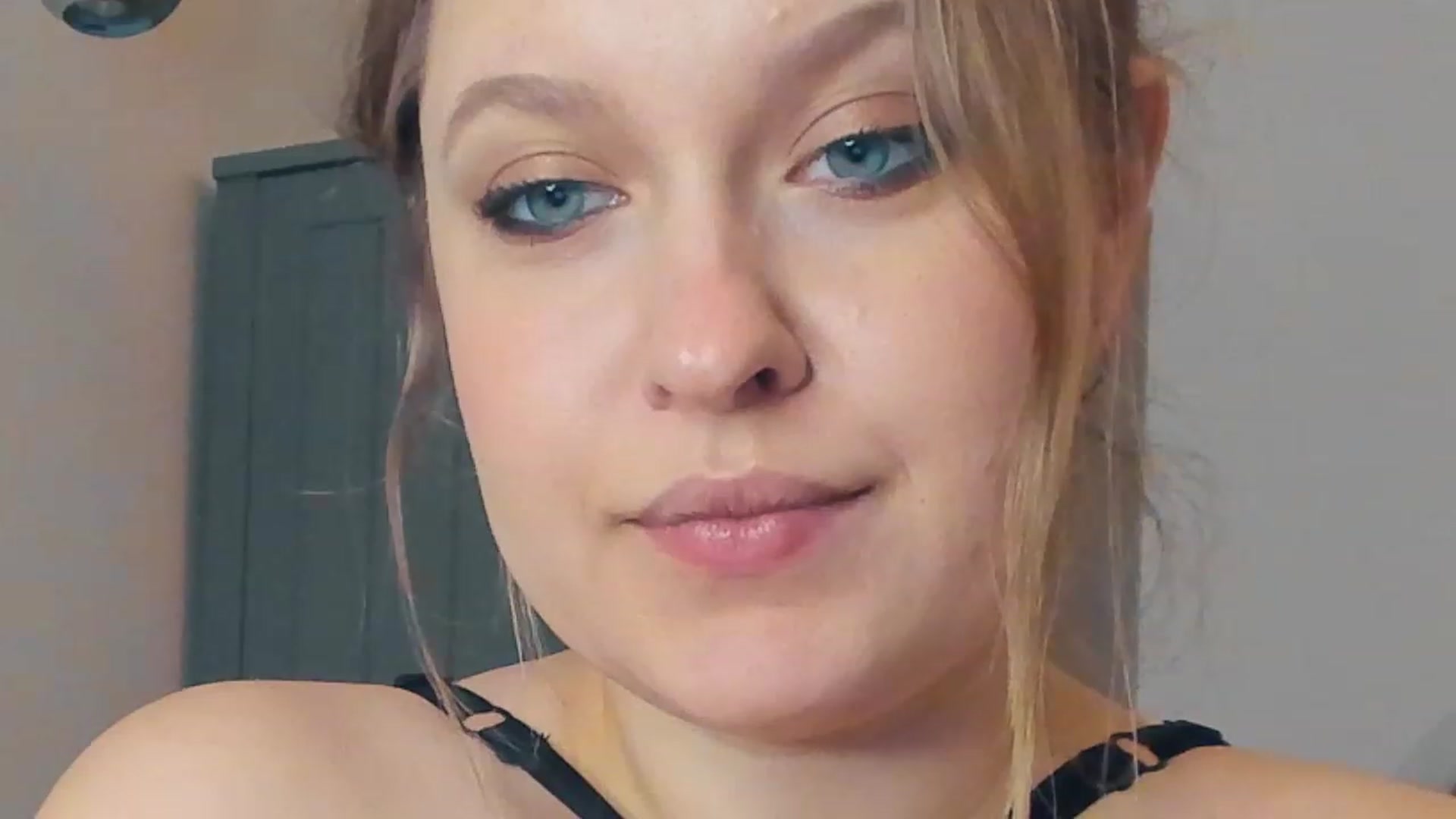 Gallery image thumbnail from SensualAdict's myfreecams stream on, 01/30/2023, 14:13 image 14 of 20