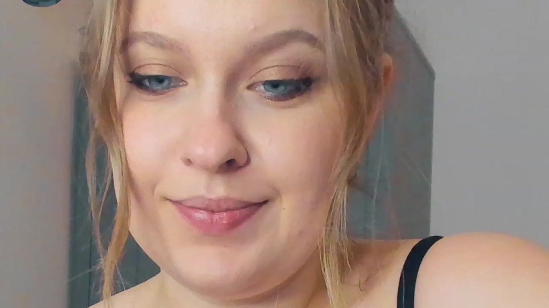 Gallery image thumbnail from SensualAdict's myfreecams stream on, 01/30/2023, 14:13 image 5 of 20