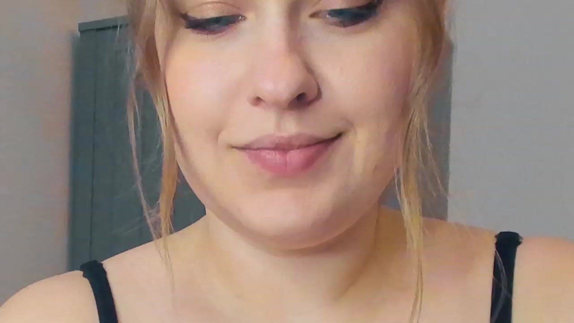 Gallery image thumbnail from SensualAdict's myfreecams stream on, 01/30/2023, 14:13 image 2 of 20