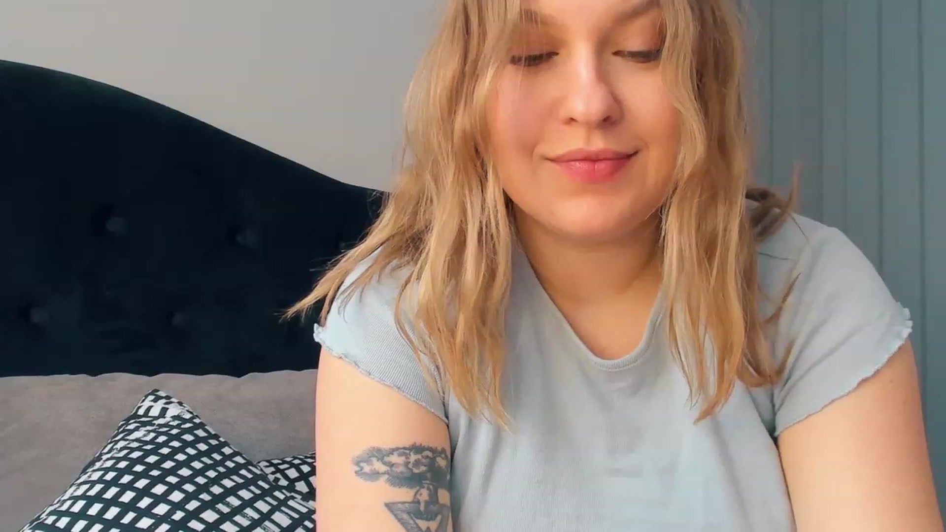 Gallery image thumbnail from SensualAdict's myfreecams stream on, 01/31/2023, 11:43 image 15 of 20