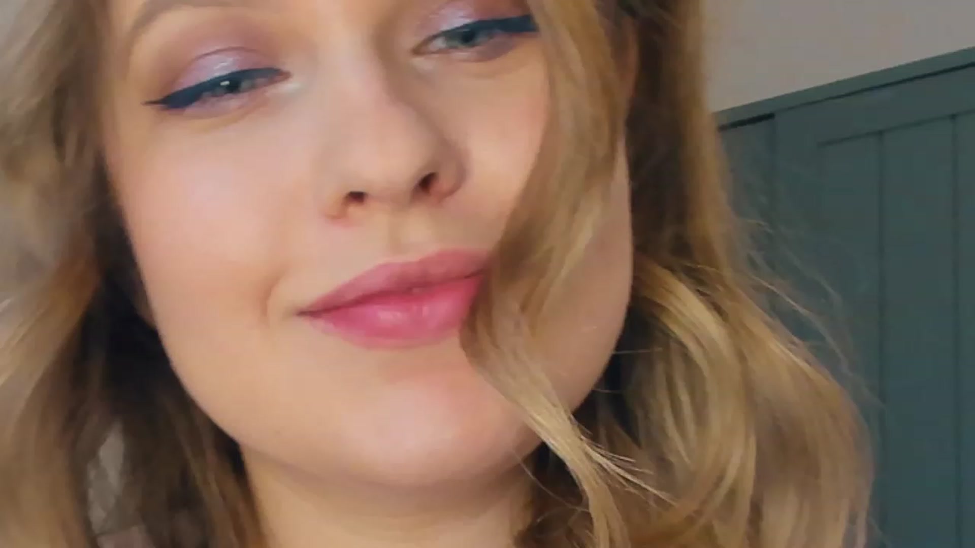 Gallery image thumbnail from SensualAdict's myfreecams stream on, 02/06/2023, 12:24 image 8 of 20