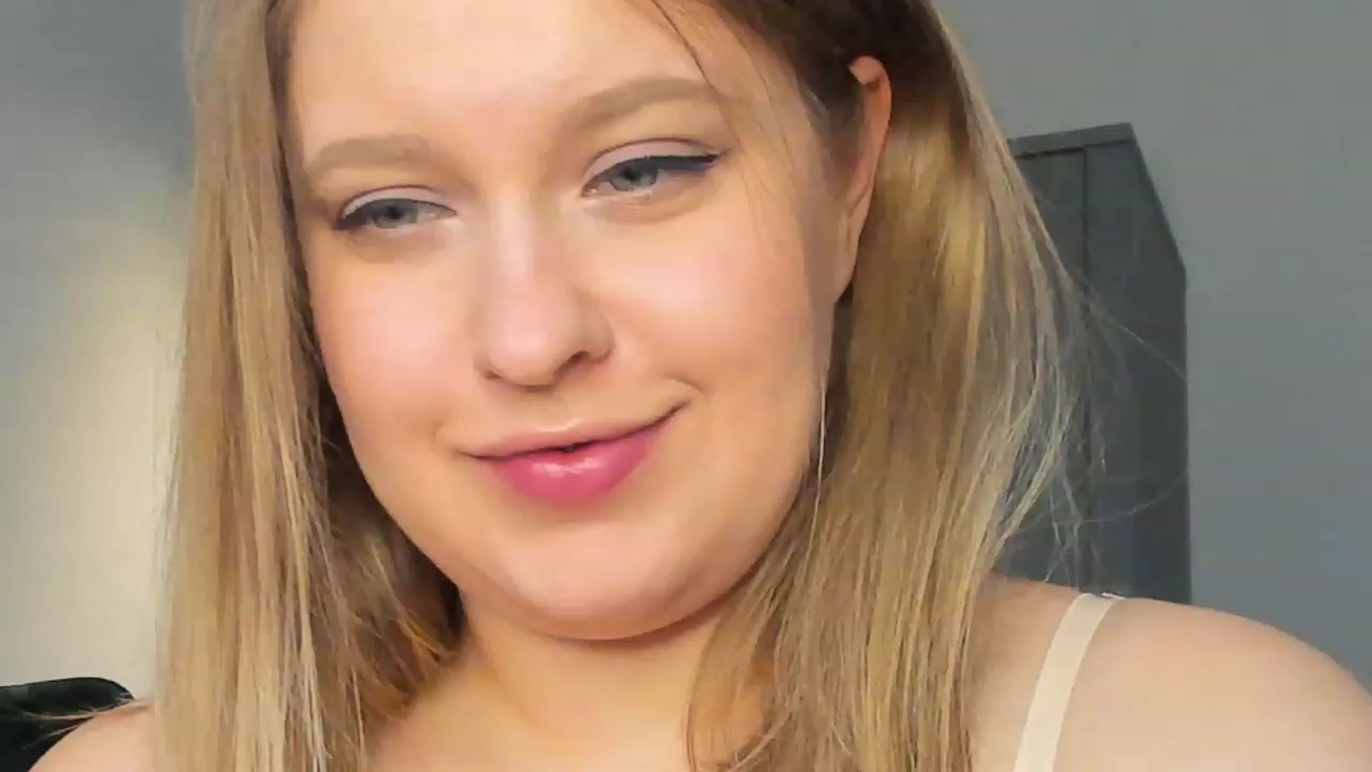 Gallery image thumbnail from SensualAdict's myfreecams stream on, 02/07/2023, 13:00 image 2 of 20