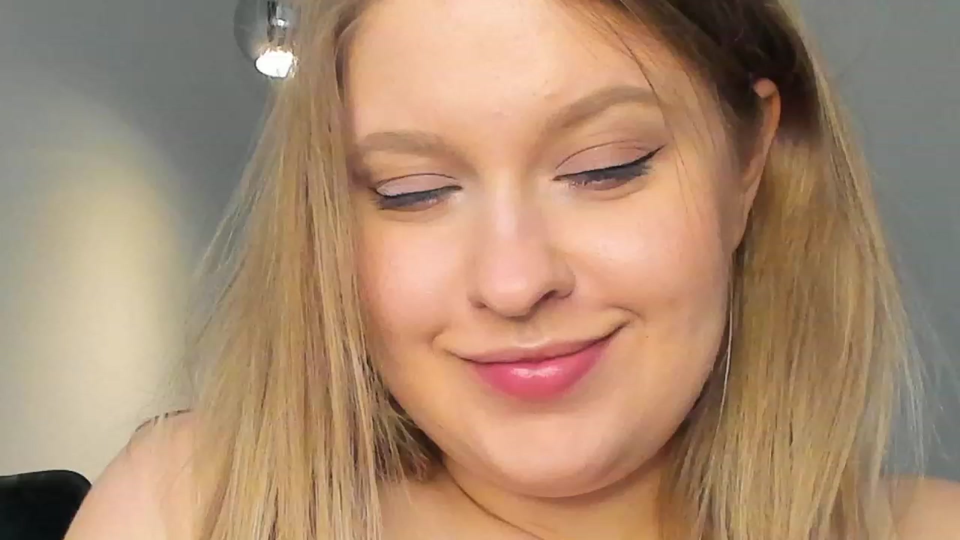 Gallery image thumbnail from SensualAdict's myfreecams stream on, 02/07/2023, 13:00 image 4 of 20