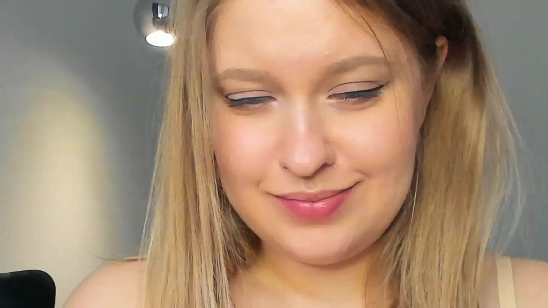 Gallery image thumbnail from SensualAdict's myfreecams stream on, 02/07/2023, 13:00 image 3 of 20