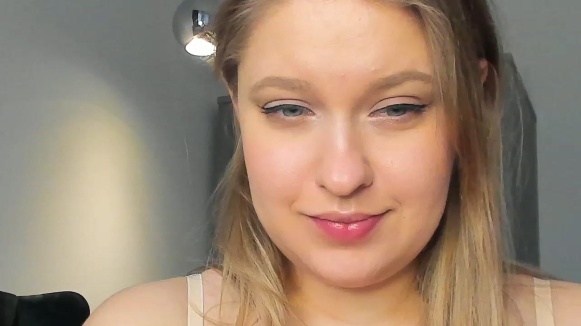 Gallery image thumbnail from SensualAdict's myfreecams stream on, 02/07/2023, 13:00 image 12 of 20