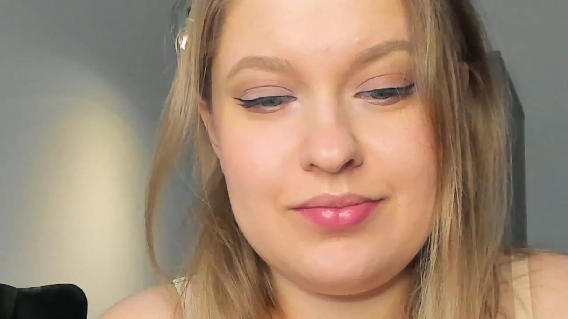 Gallery image thumbnail from SensualAdict's myfreecams stream on, 02/07/2023, 13:00 image 16 of 20