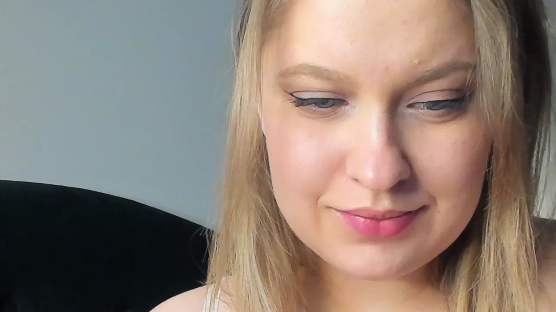 Gallery image thumbnail from SensualAdict's myfreecams stream on, 02/07/2023, 13:00 image 17 of 20