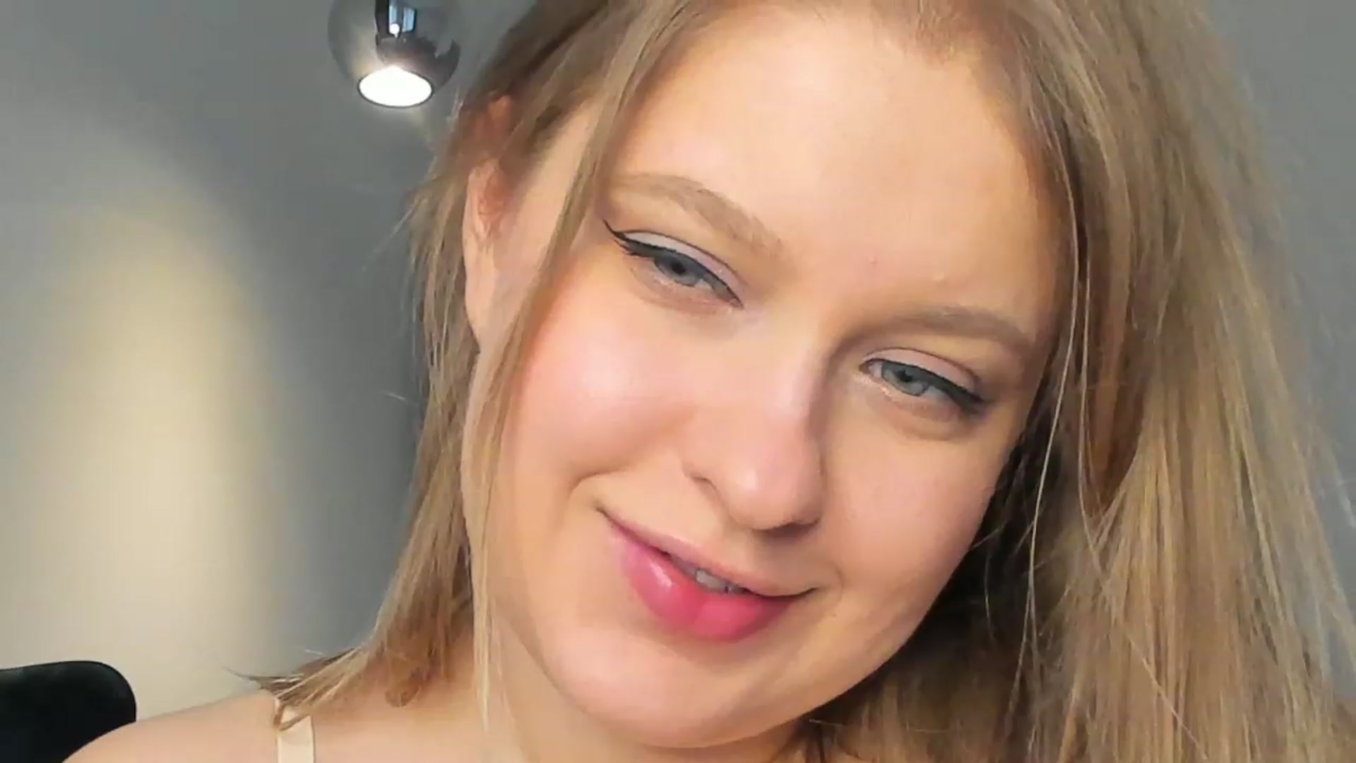 Gallery image thumbnail from SensualAdict's myfreecams stream on, 02/07/2023, 13:00 image 5 of 20