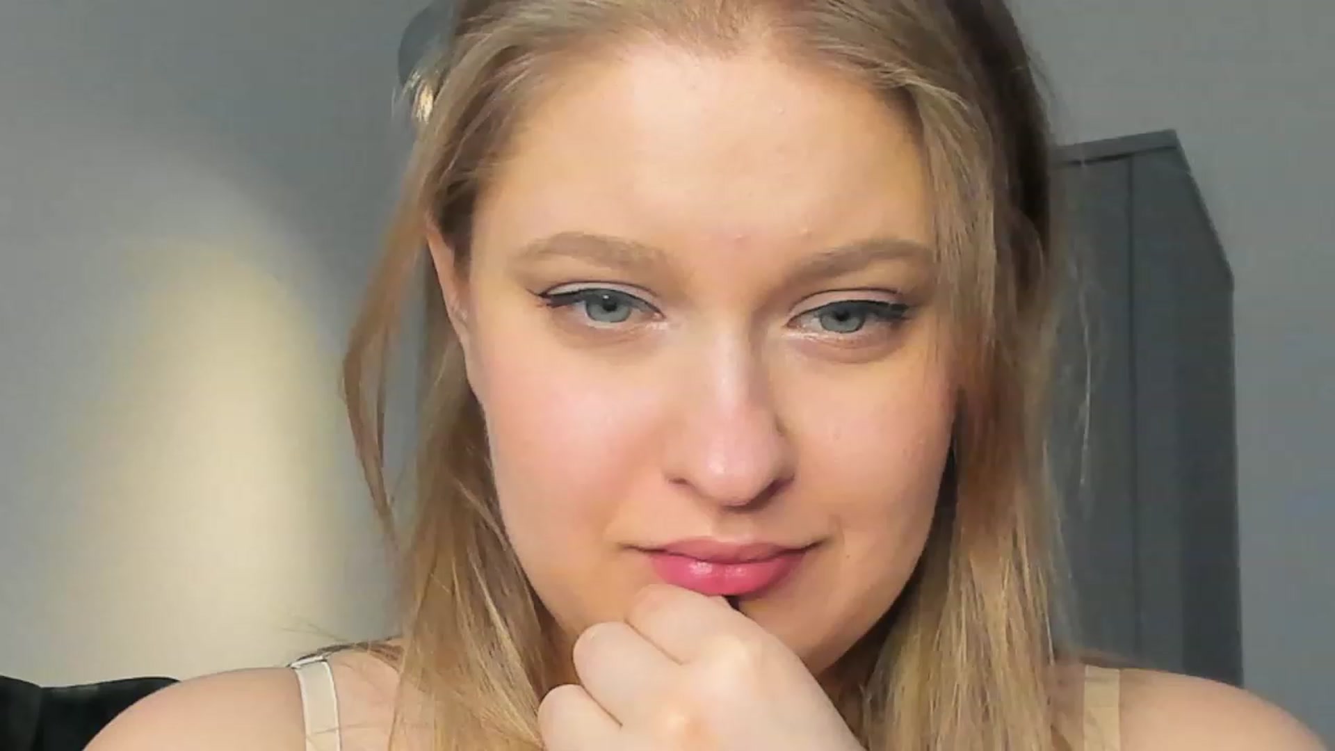 Gallery image thumbnail from SensualAdict's myfreecams stream on, 02/07/2023, 13:00 image 14 of 20