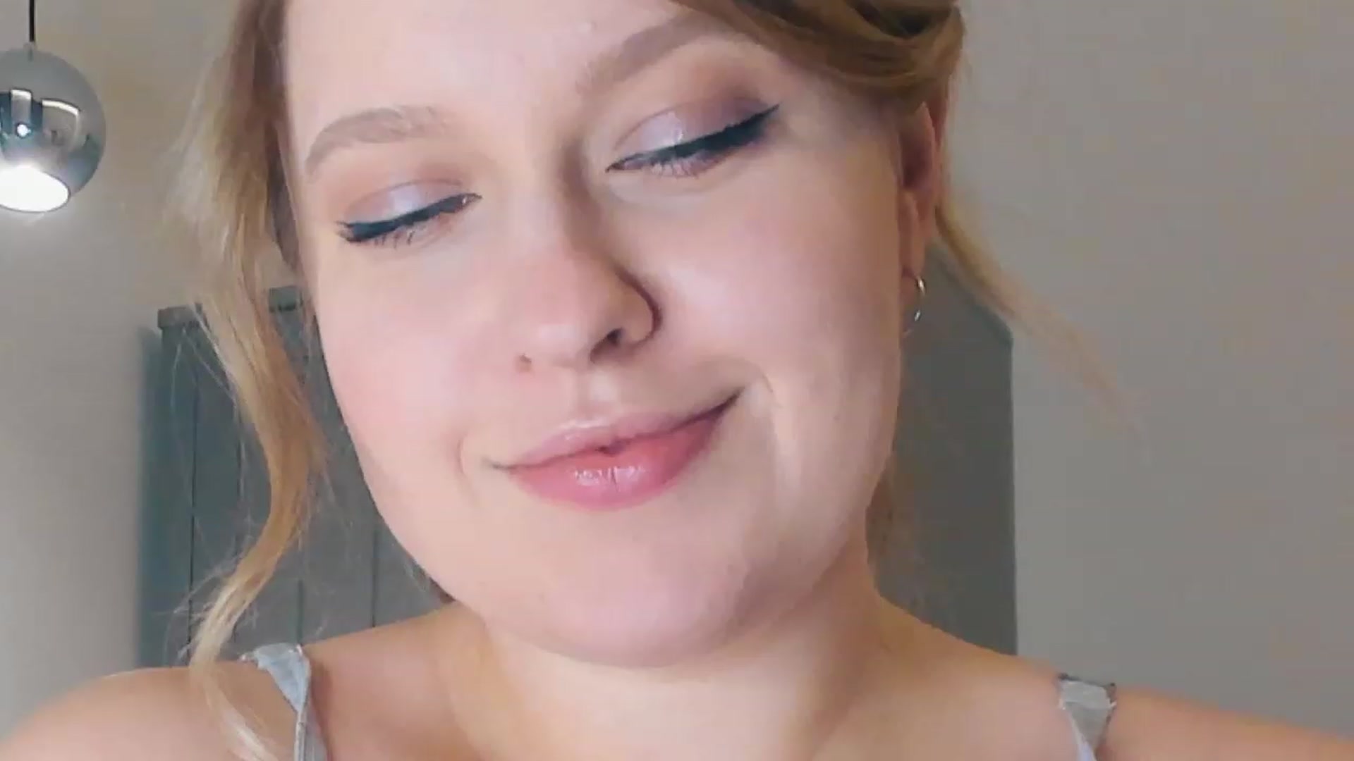 Gallery image thumbnail from SensualAdict's myfreecams stream on, 02/09/2023, 16:59 image 8 of 20