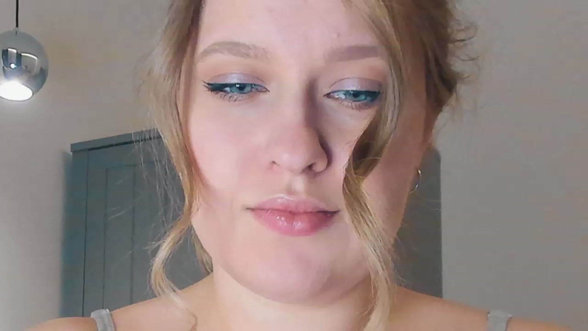 Gallery image thumbnail from SensualAdict's myfreecams stream on, 02/09/2023, 16:59 image 2 of 20
