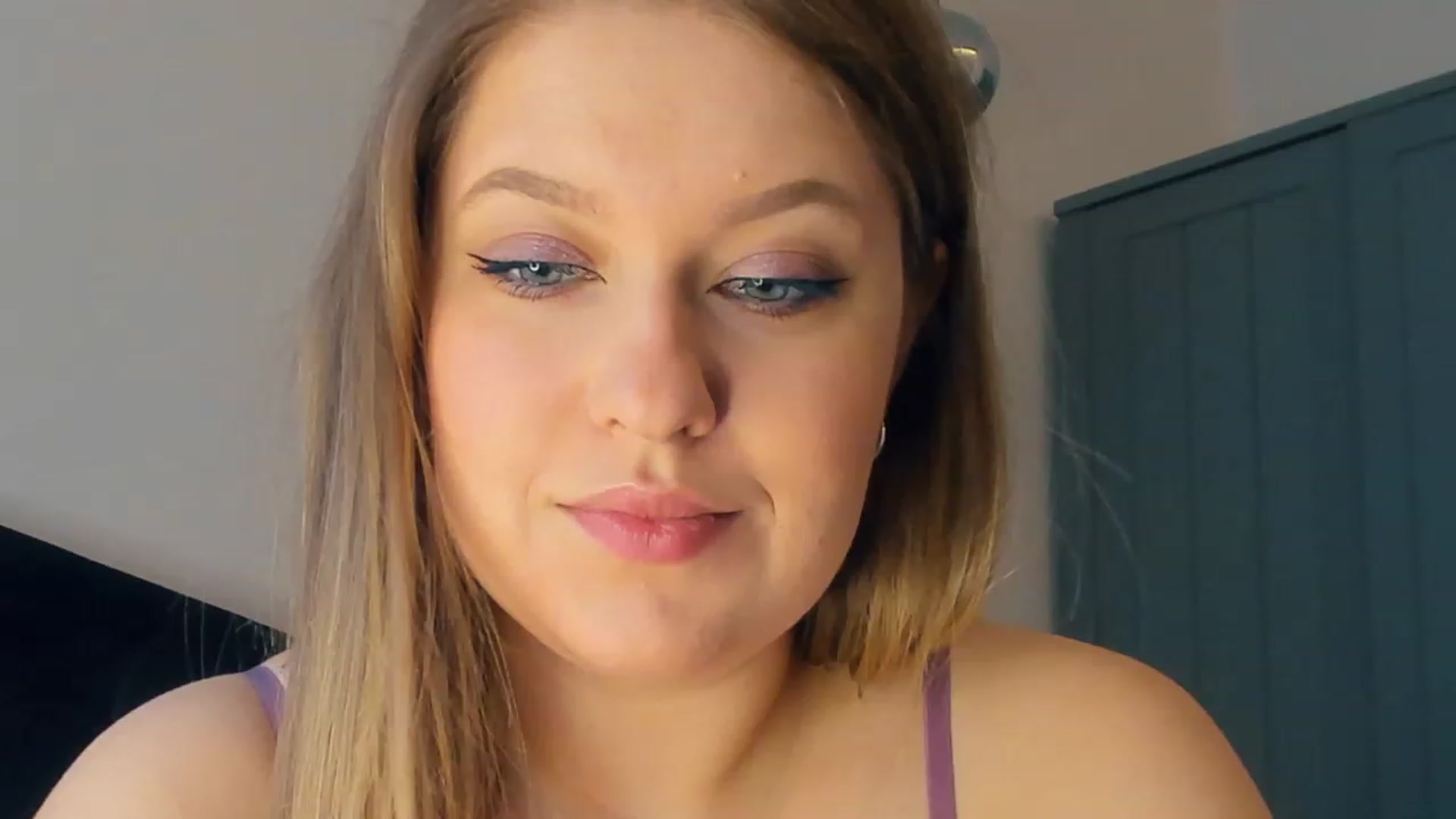Gallery image thumbnail from SensualAdict's myfreecams stream on, 02/10/2023, 14:43 image 13 of 20