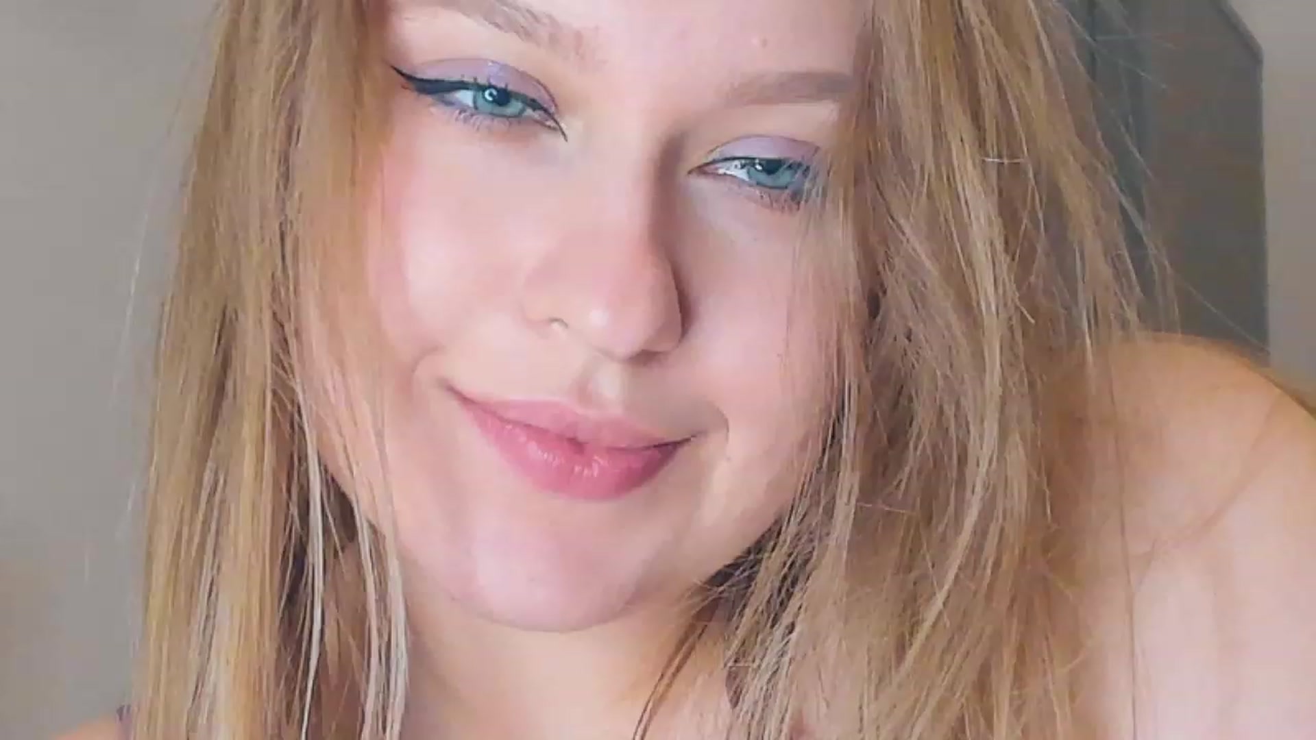 Gallery image thumbnail from SensualAdict's myfreecams stream on, 02/10/2023, 17:48 image 14 of 20