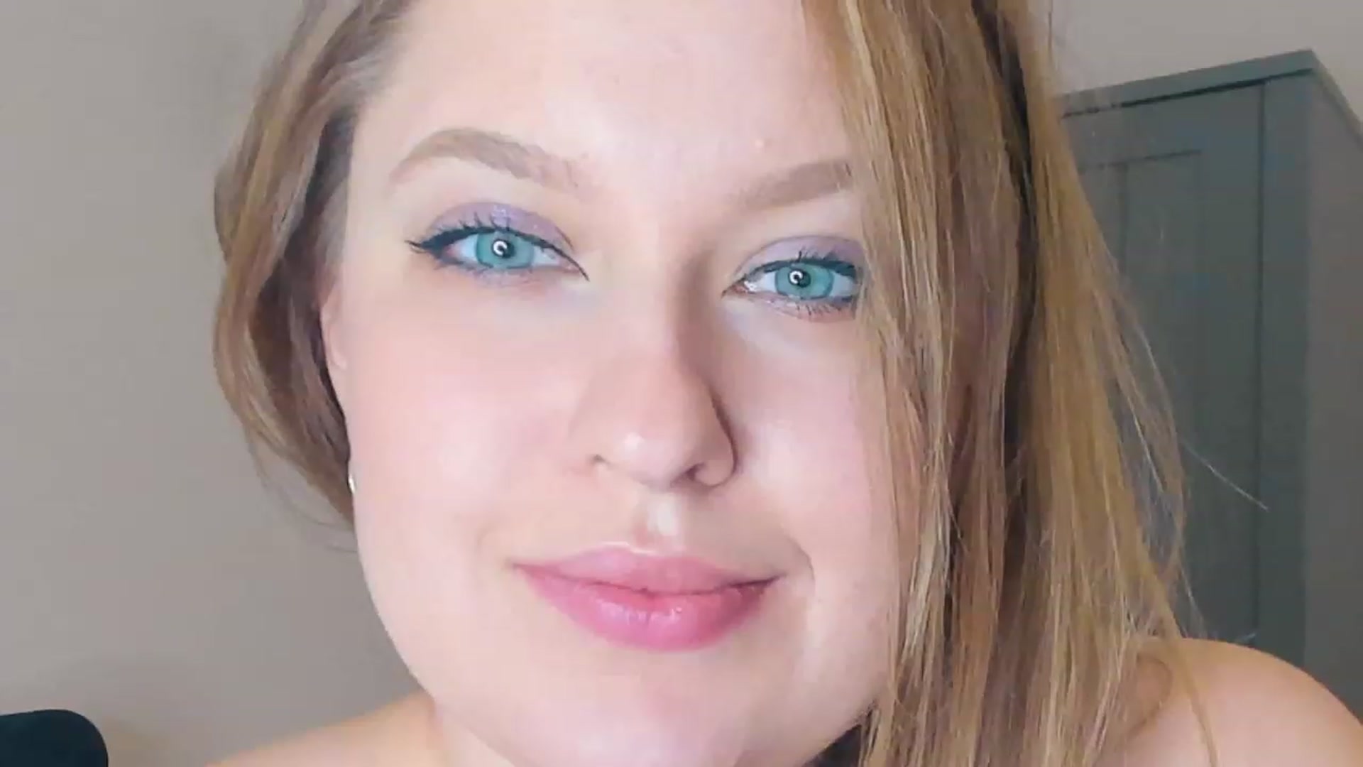 Gallery image thumbnail from SensualAdict's myfreecams stream on, 02/10/2023, 18:26 image 11 of 20