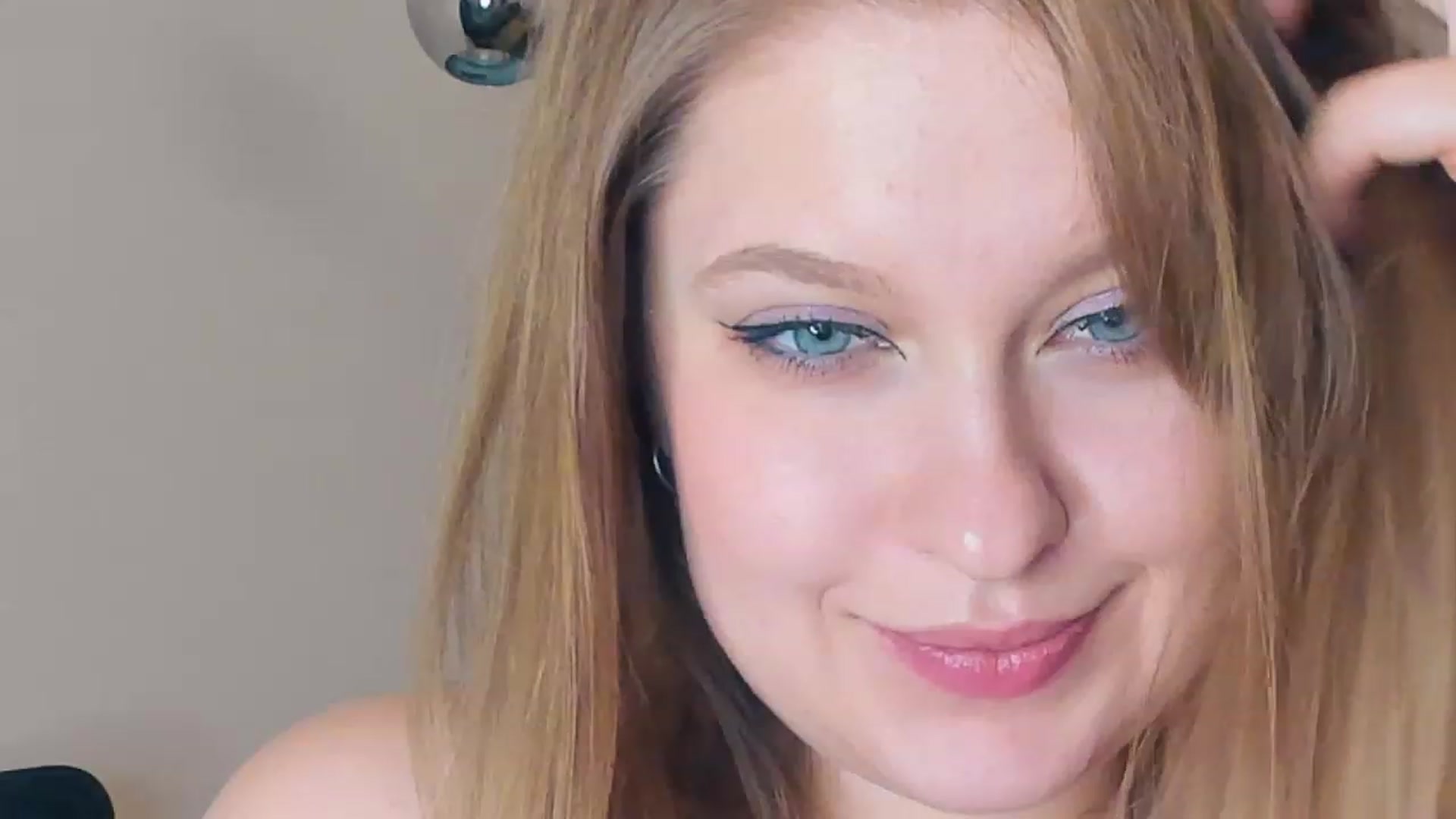 Gallery image thumbnail from SensualAdict's myfreecams stream on, 02/10/2023, 18:26 image 7 of 20