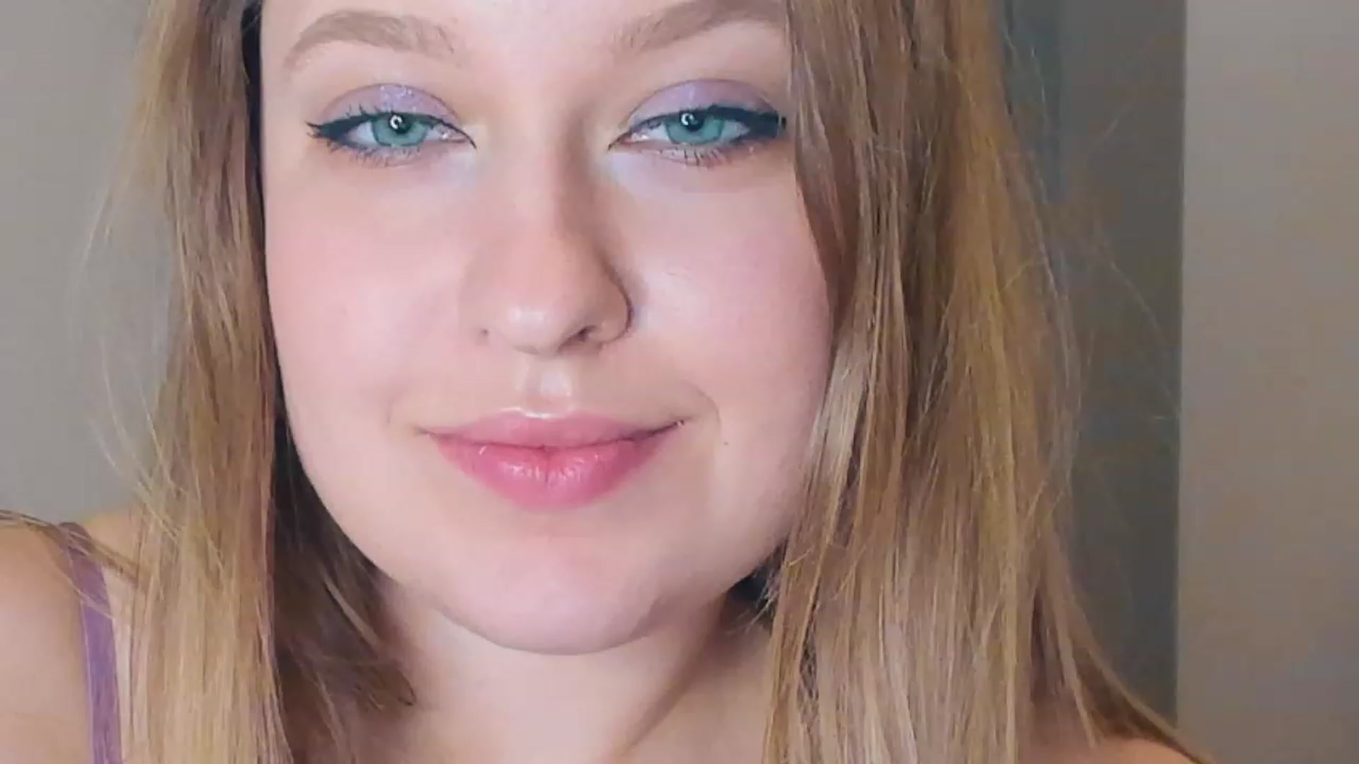 Gallery image thumbnail from SensualAdict's myfreecams stream on, 02/10/2023, 18:48 image 4 of 20