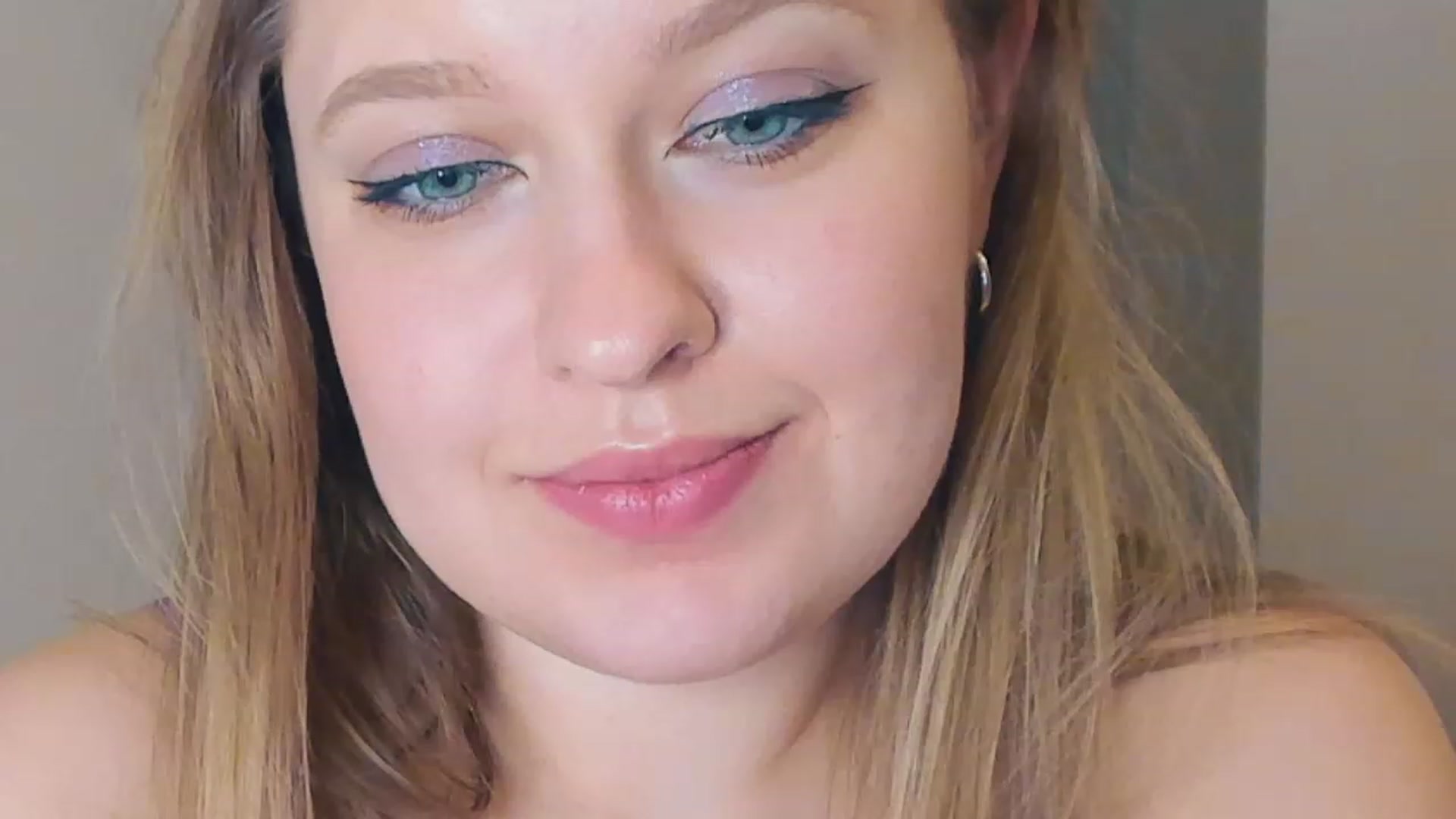 Gallery image thumbnail from SensualAdict's myfreecams stream on, 02/10/2023, 18:48 image 9 of 20