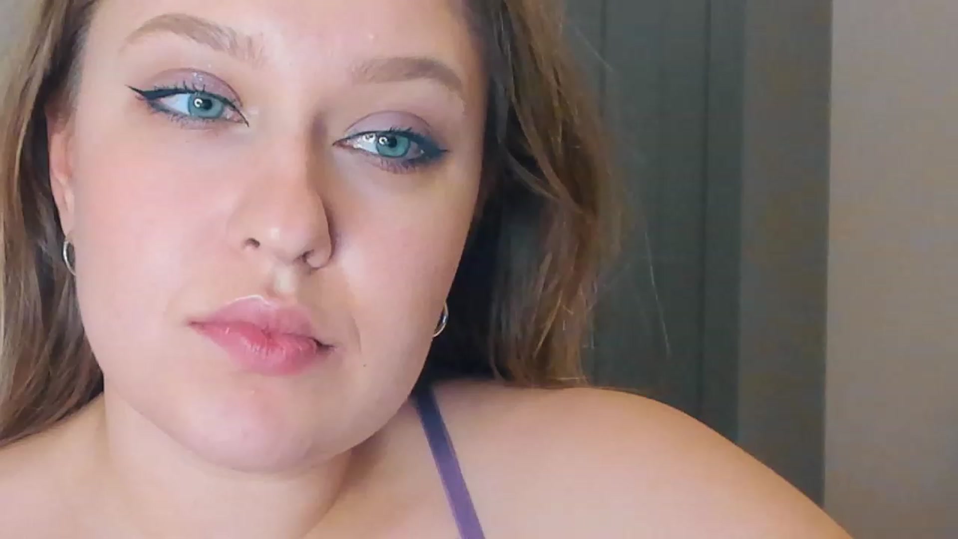 Gallery image thumbnail from SensualAdict's myfreecams stream on, 02/10/2023, 18:48 image 14 of 20