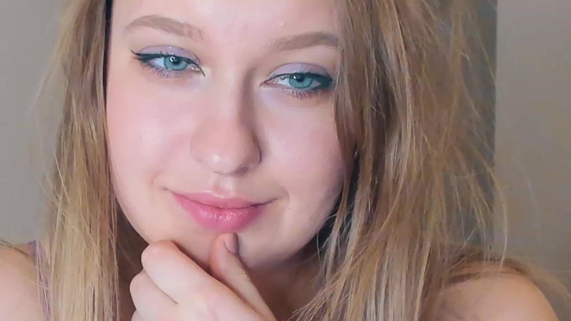 Gallery image thumbnail from SensualAdict's myfreecams stream on, 02/10/2023, 18:48 image 7 of 20