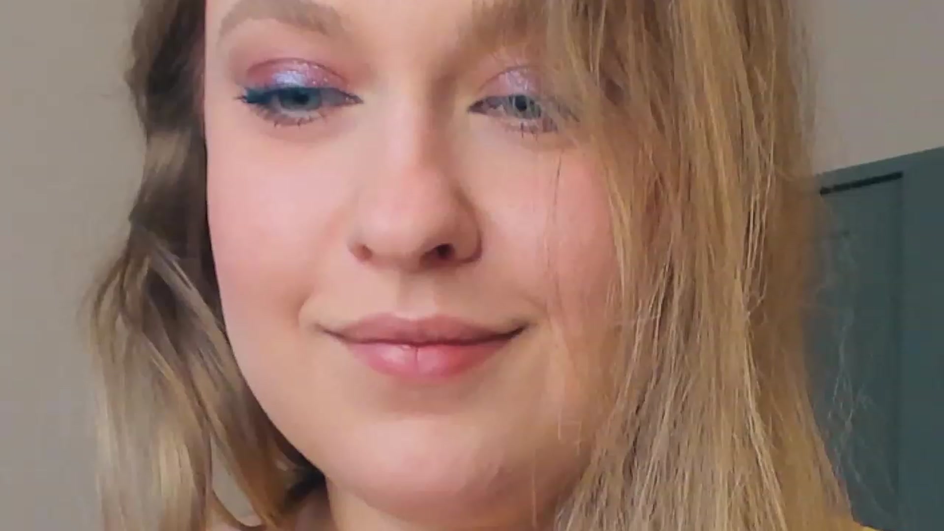 Gallery image thumbnail from SensualAdict's myfreecams stream on, 02/12/2023, 15:34 image 6 of 20