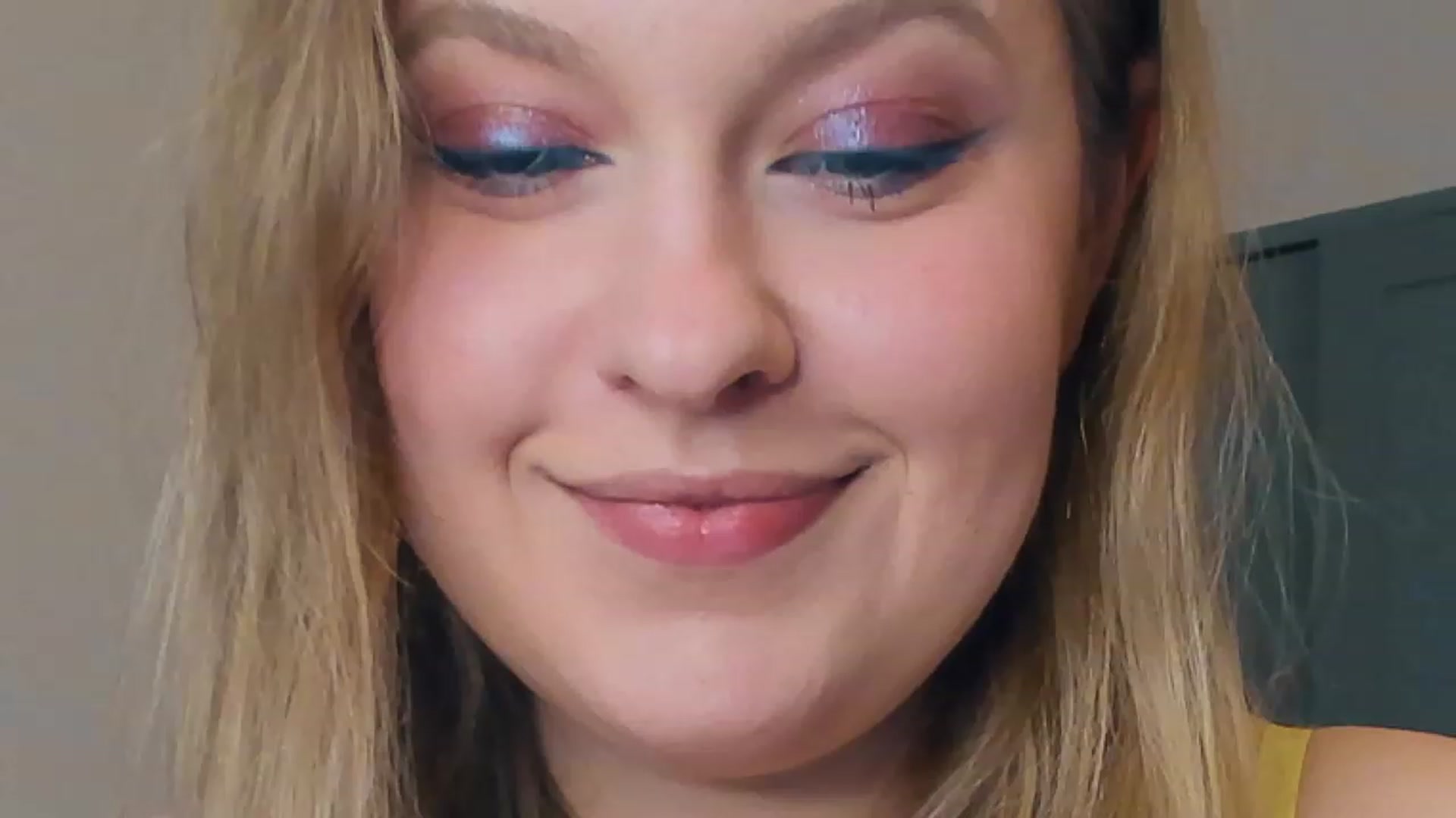 Gallery image thumbnail from SensualAdict's myfreecams stream on, 02/12/2023, 15:34 image 15 of 20