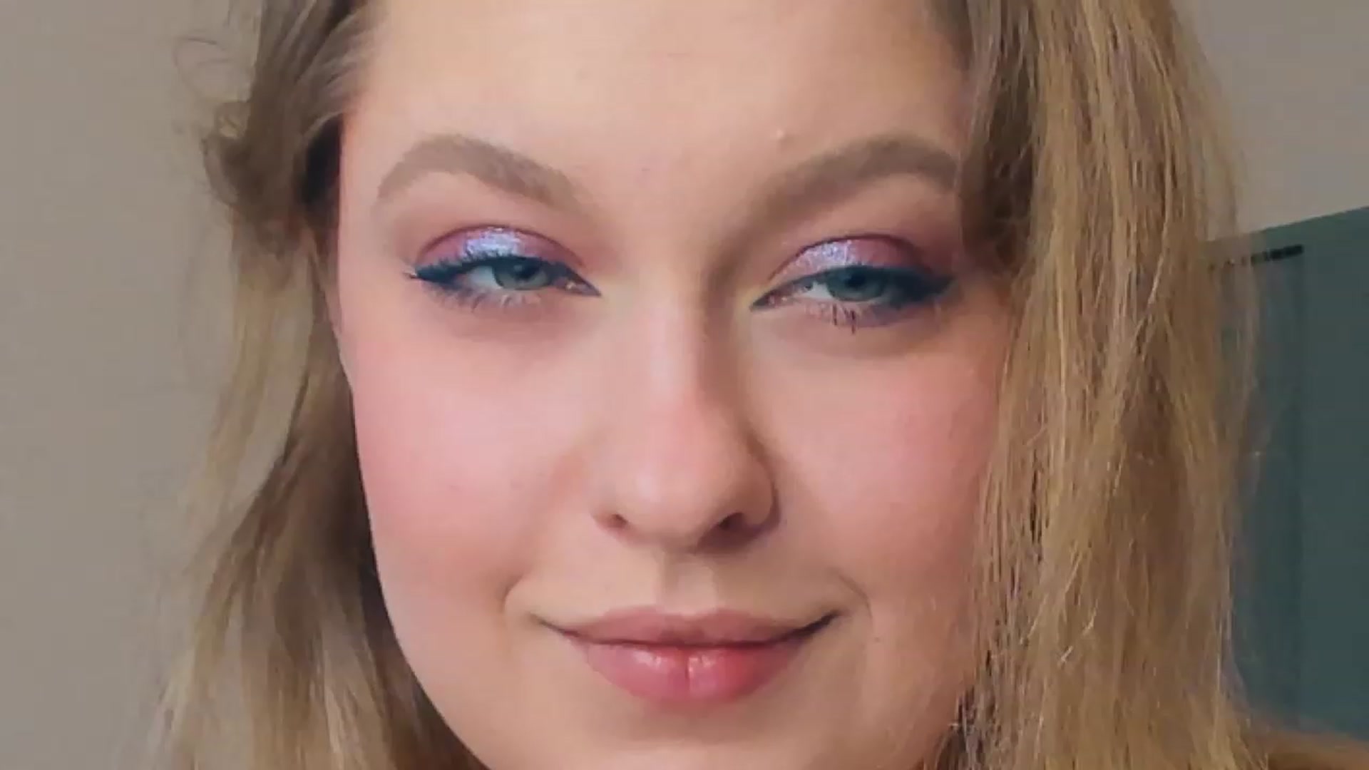 Gallery image thumbnail from SensualAdict's myfreecams stream on, 02/12/2023, 15:34 image 7 of 20