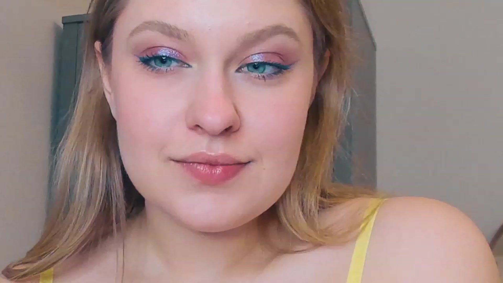 Gallery image thumbnail from SensualAdict's myfreecams stream on, 02/12/2023, 19:35 image 1 of 20