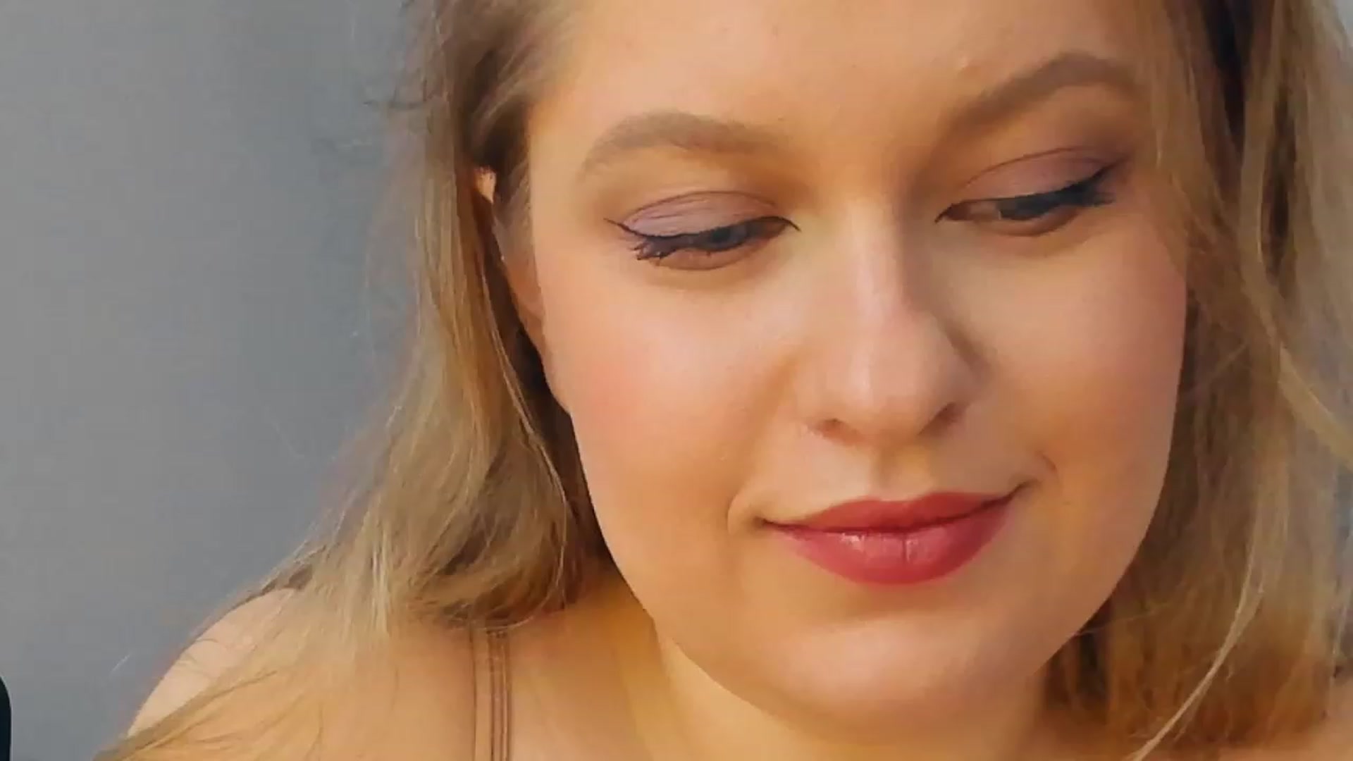 Gallery image thumbnail from SensualAdict's myfreecams stream on, 02/14/2023, 13:08 image 11 of 20